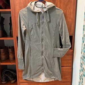 Mondetta Women's Hooded Jacket in heathered green